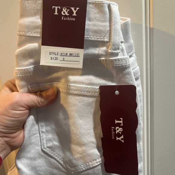 Jeans - Picture 5 of 6